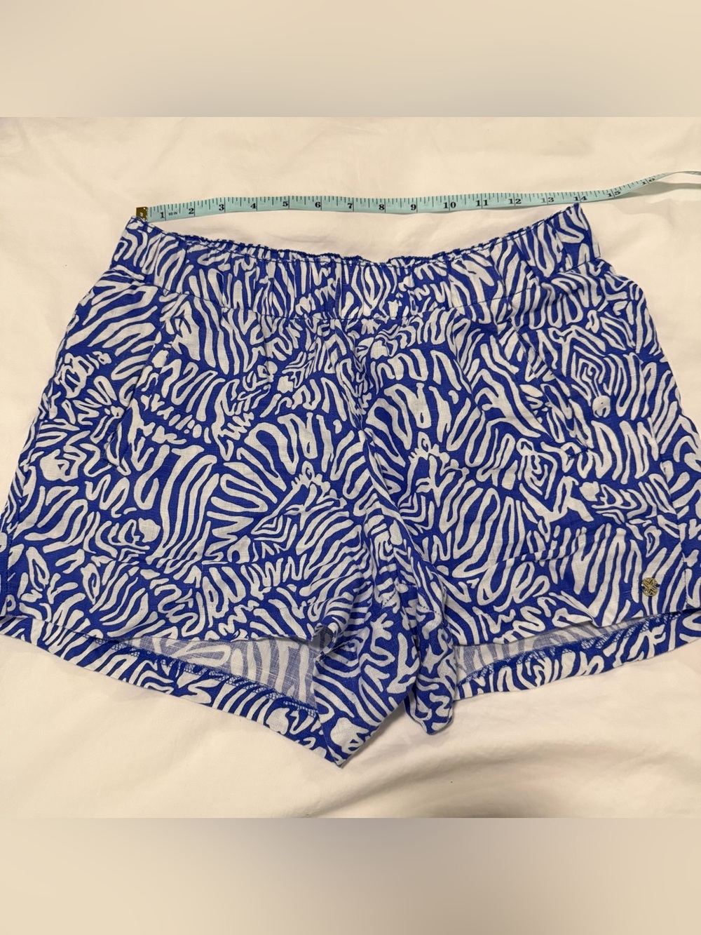 Lilly Pulitzer Blue and White Printed Women's Shorts